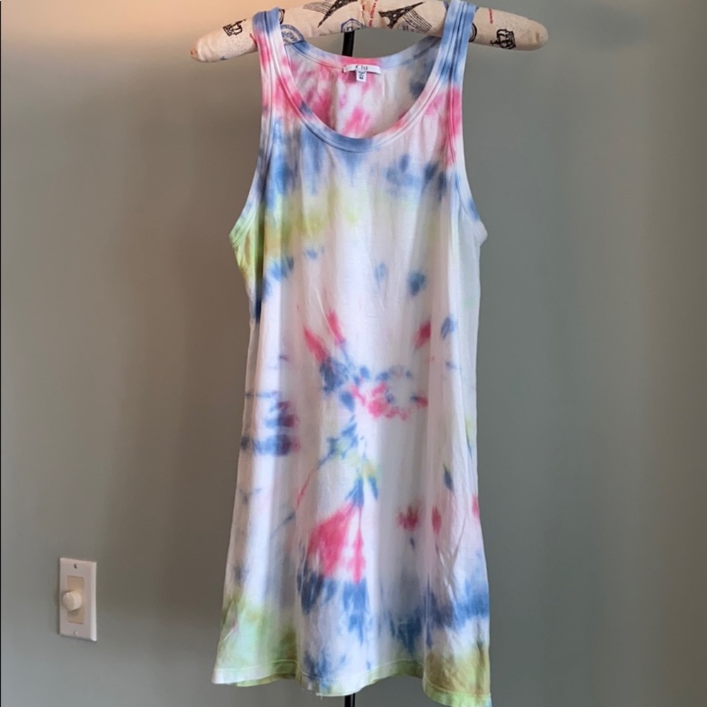 CLU
HAND TIE DYED TANK TOP